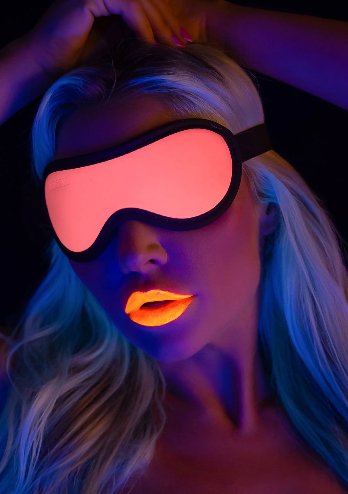 Bestel: Blindfold - bij Happytoys.nl, happytoys.be, Happytoys.ae: erotische sex webshop | liever Happy dan Easy ⭐⭐⭐⭐⭐ - Default Title - 17202 - PINK