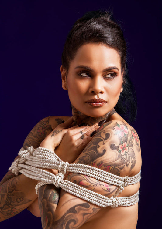 Bestel: Hemp Rope 10 Meter 7 mm by Taboom Bondage Ropes - bij Happytoys: de erotische sex webshop | liever Happy dan Easy ⭐⭐⭐⭐⭐