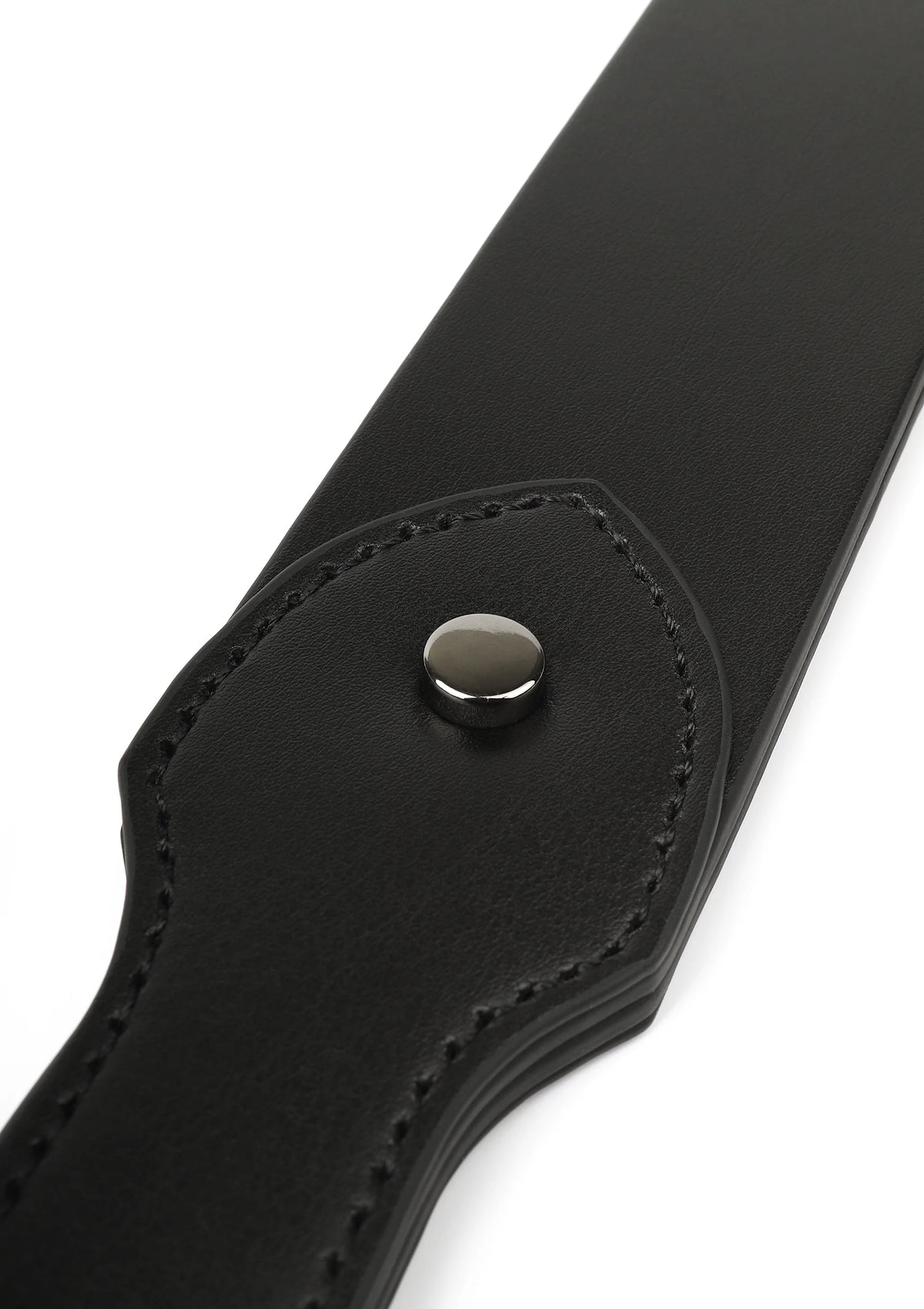 Bestel: Masters Real Leather Double - Layer Slapper by Hidden Desire - bij Happytoys.nl, happytoys.be, Happytoys.ae: erotische sex webshop | liever Happy dan Easy ⭐⭐⭐⭐⭐ - Default Title - 20001 - BLACK