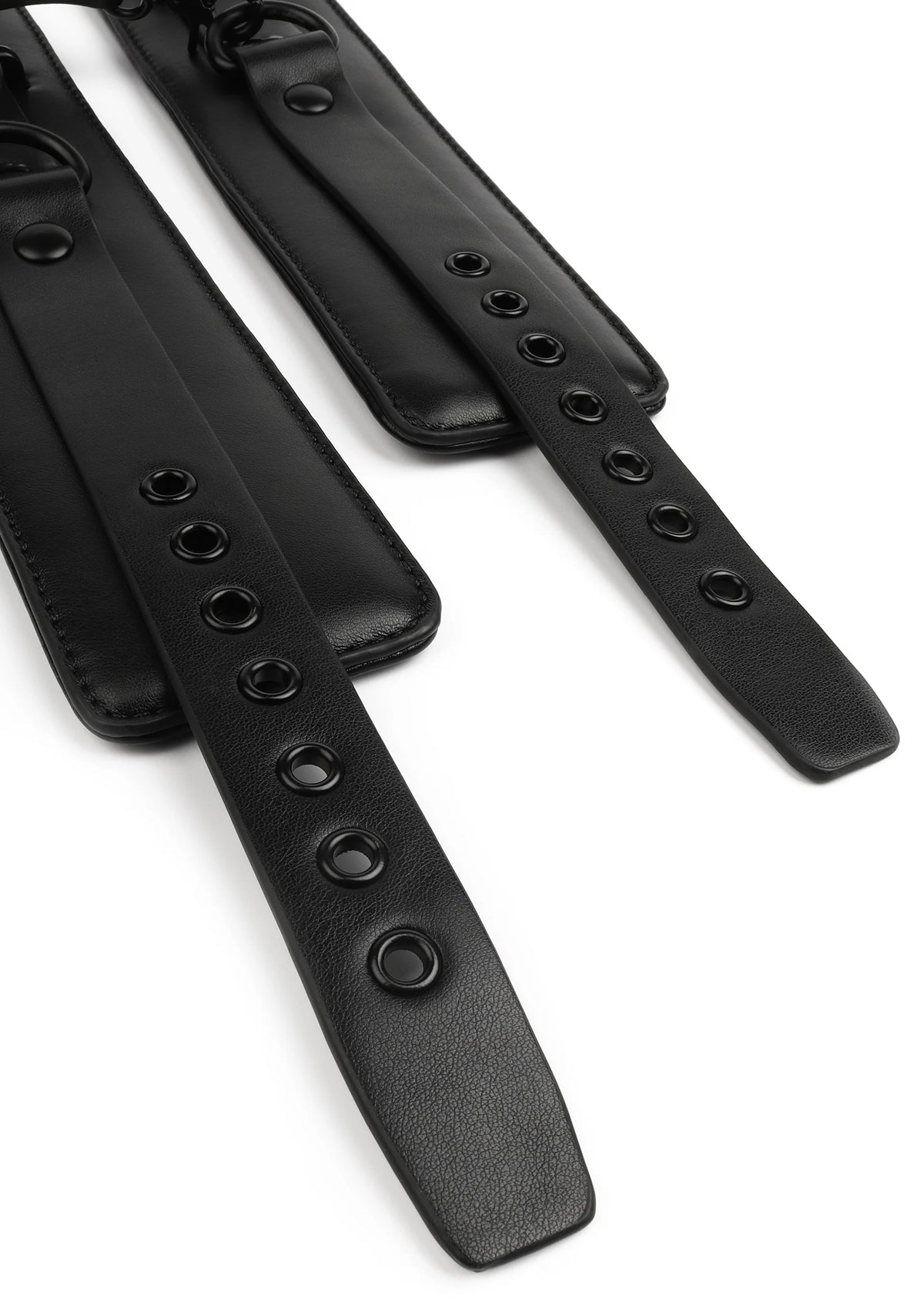 Bestel: Precision Wrist Cuffs by Vantage 8 Avanza - bij Happytoys.nl, happytoys.be, Happytoys.ae: erotische sex webshop | liever Happy dan Easy ⭐⭐⭐⭐⭐