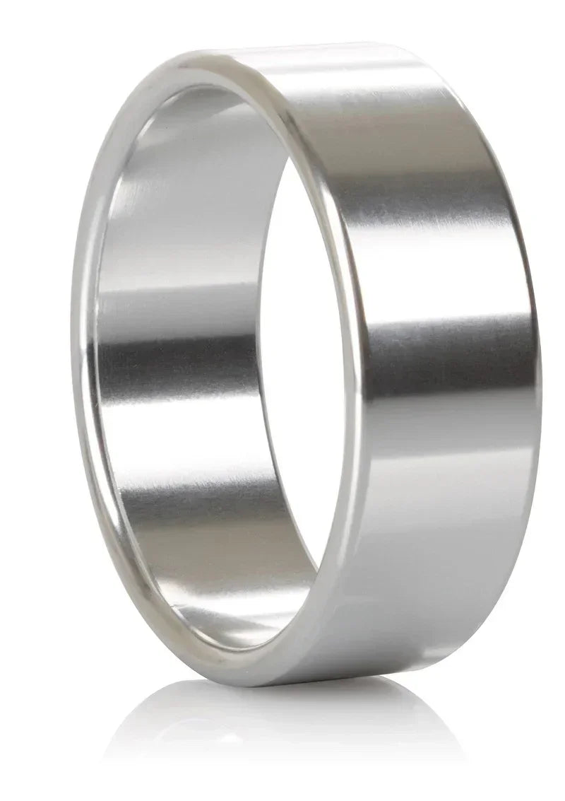 Bestel: Alloy Metallic Ring - Extra Large by CalExotics - bij Happytoys.nl, happytoys.be, Happytoys.ae: erotische sex webshop | liever Happy dan Easy βββββ