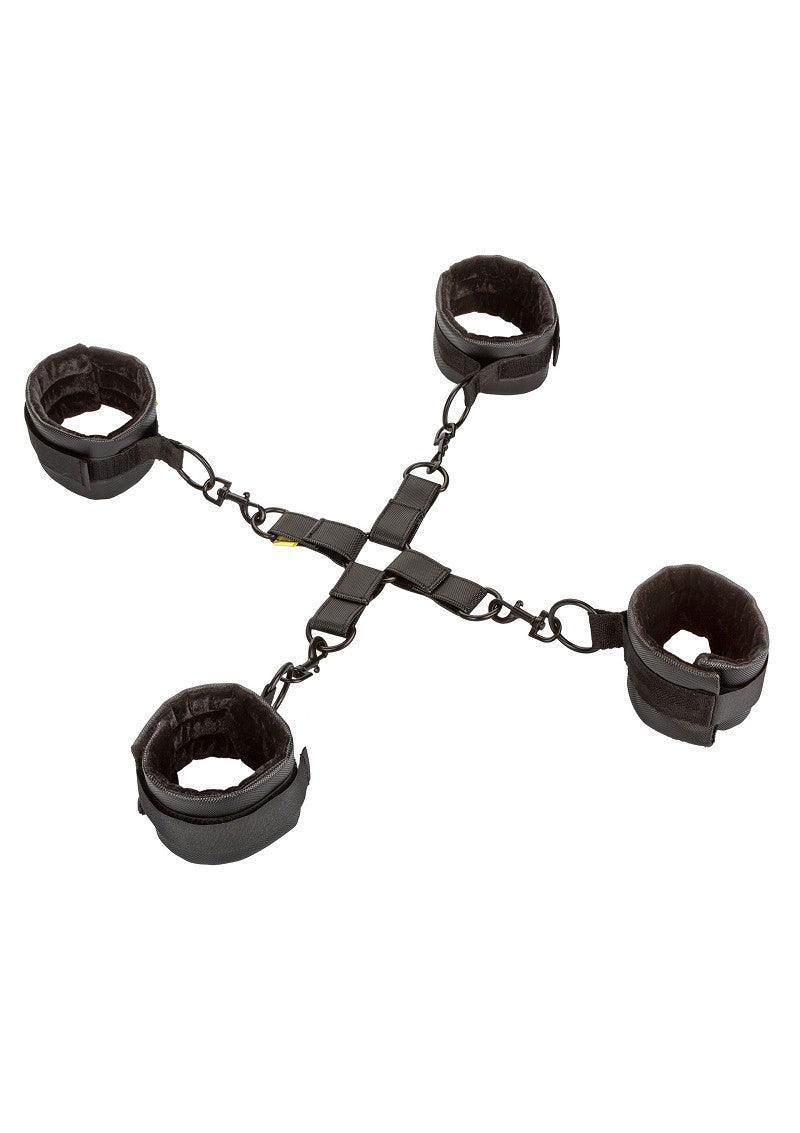 Bestel: Boundless Hog Tie by CalExotics - bij Happytoys.nl, happytoys.be, Happytoys.ae: erotische sex webshop | liever Happy dan Easy ⭐⭐⭐⭐⭐