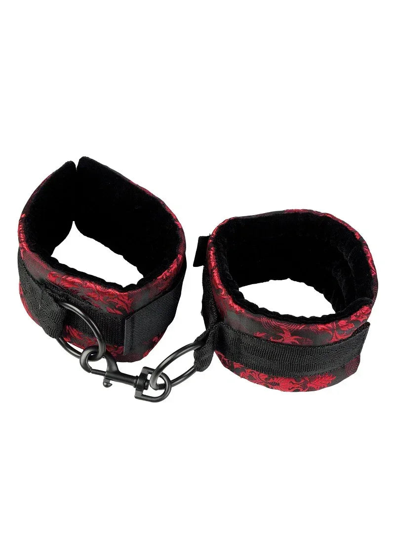 Bestel: Scandal Universal Cuffs by CalExotics - bij Happytoys.nl, happytoys.be, Happytoys.ae: erotische sex webshop | liever Happy dan Easy βββββ