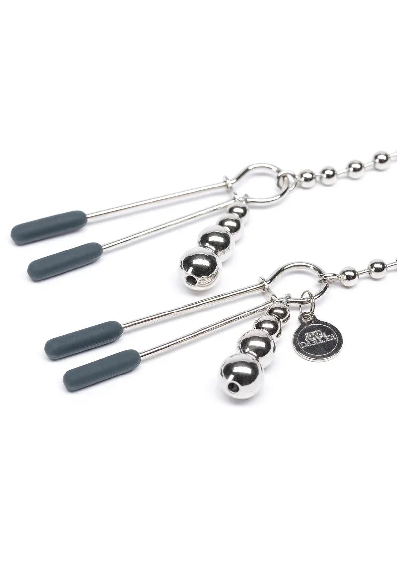 Bestel: At My Mercy Beaded Chain Nipple Clamps Fifty Shades Darker - bij Happytoys.nl, happytoys.be, Happytoys.ae: erotische sex webshop | liever Happy dan Easy βββββ