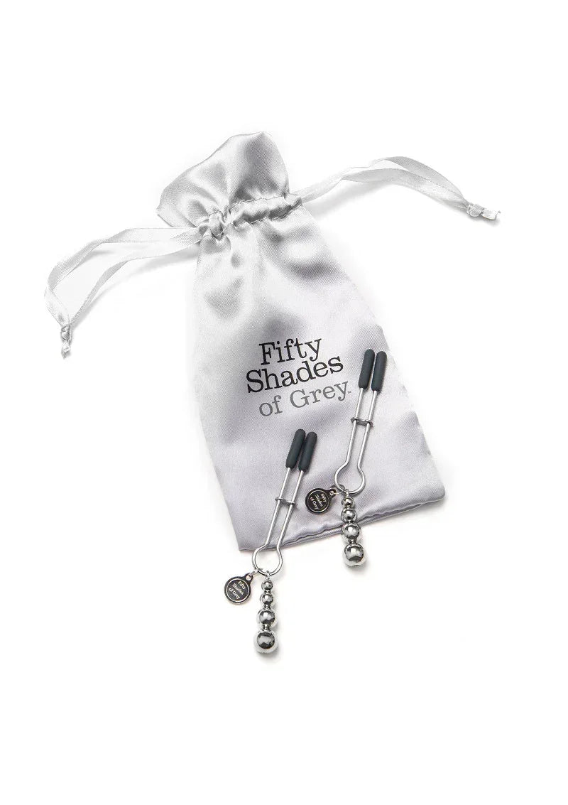 Bestel: The Pinch Adjustable Nipple Clamps by Fifty Shades of Grey - bij Happytoys.nl, happytoys.be, Happytoys.ae: erotische sex webshop | liever Happy dan Easy βββββ