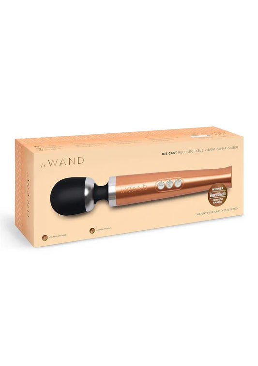 Die Cast Rechargeable Vibrating Massager (rose gold) by Le Wand - Happytoys Sexshop: online sex shop for Feeling Happy & Easy 😊 - Discreet geleverd