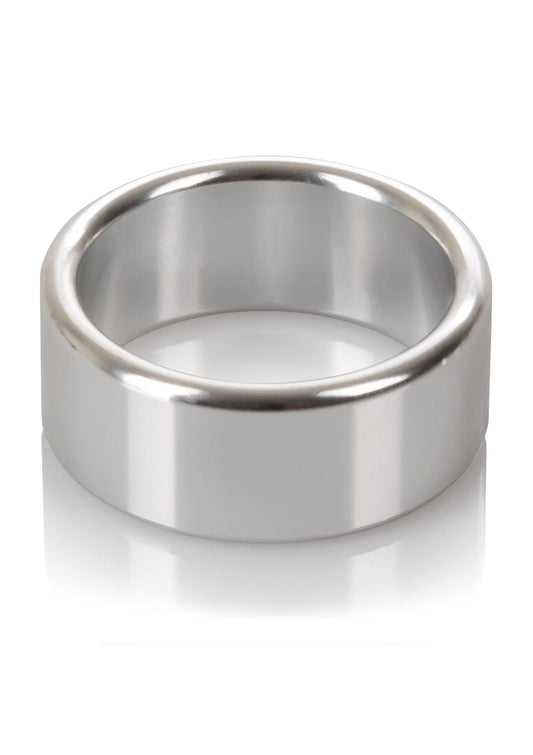 Bestel: CalExotics Alloy Metallic Ring - Medium - bij Happytoys: de erotische sex webshop | liever Happy dan Easy ⭐⭐⭐⭐⭐
