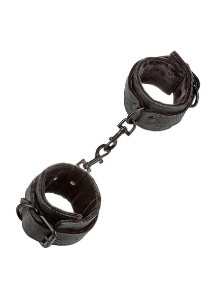 Bestel: Boundless Wrist Cuffs by CalExotics - bij Happytoys: de erotische sex webshop | liever Happy dan Easy ⭐⭐⭐⭐⭐