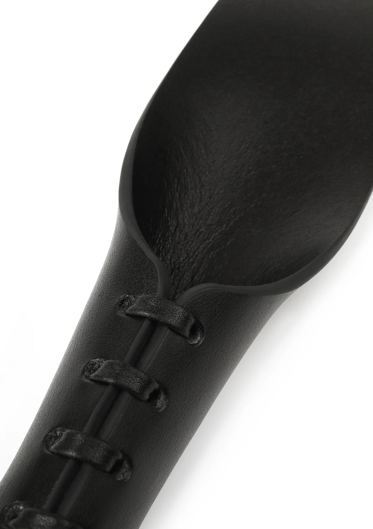 Bestel: Genuine Leather Slapper II - bij Happytoys.nl, happytoys.be, Happytoys.ae: erotische sex webshop | liever Happy dan Easy ⭐⭐⭐⭐⭐ - Default Title - 20003 - BLACK