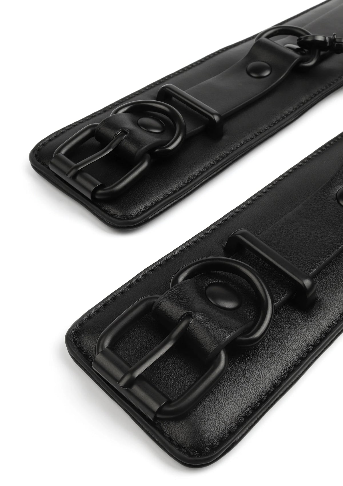 Bestel: Precision Wrist Cuffs by Vantage 8 Avanza - bij Happytoys.nl, happytoys.be, Happytoys.ae: erotische sex webshop | liever Happy dan Easy ⭐⭐⭐⭐⭐
