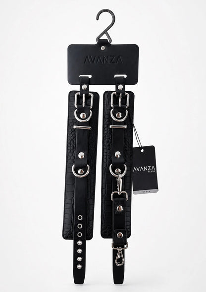 Bestel: Croc - Embossed Wrist Cuffs by Avanza Feros - bij Happytoys: de erotische sex webshop | liever Happy dan Easy ⭐⭐⭐⭐⭐