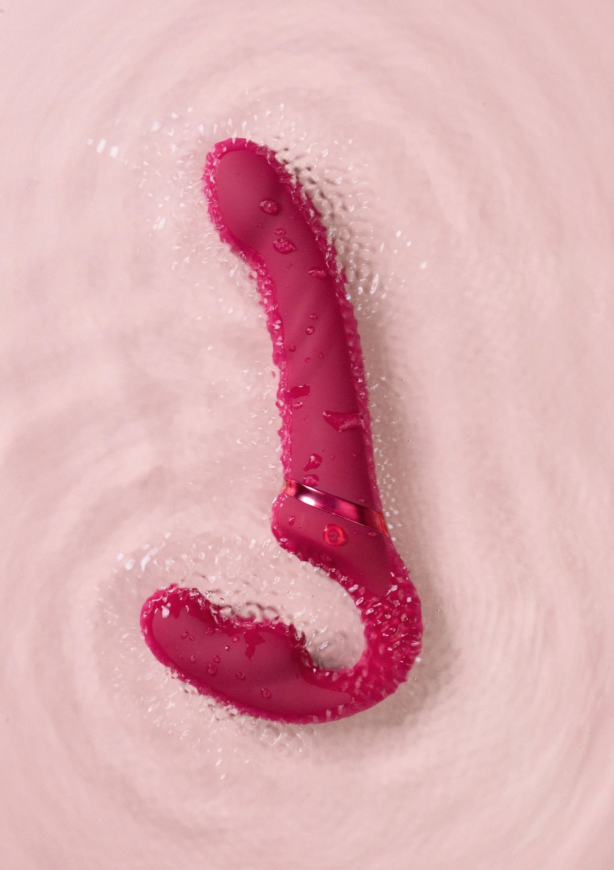 Bestel: Lapis strapless double dildo by Lovesense - bij Happytoys.nl, happytoys.be, Happytoys.ae: erotische sex webshop | liever Happy dan Easy ⭐⭐⭐⭐⭐