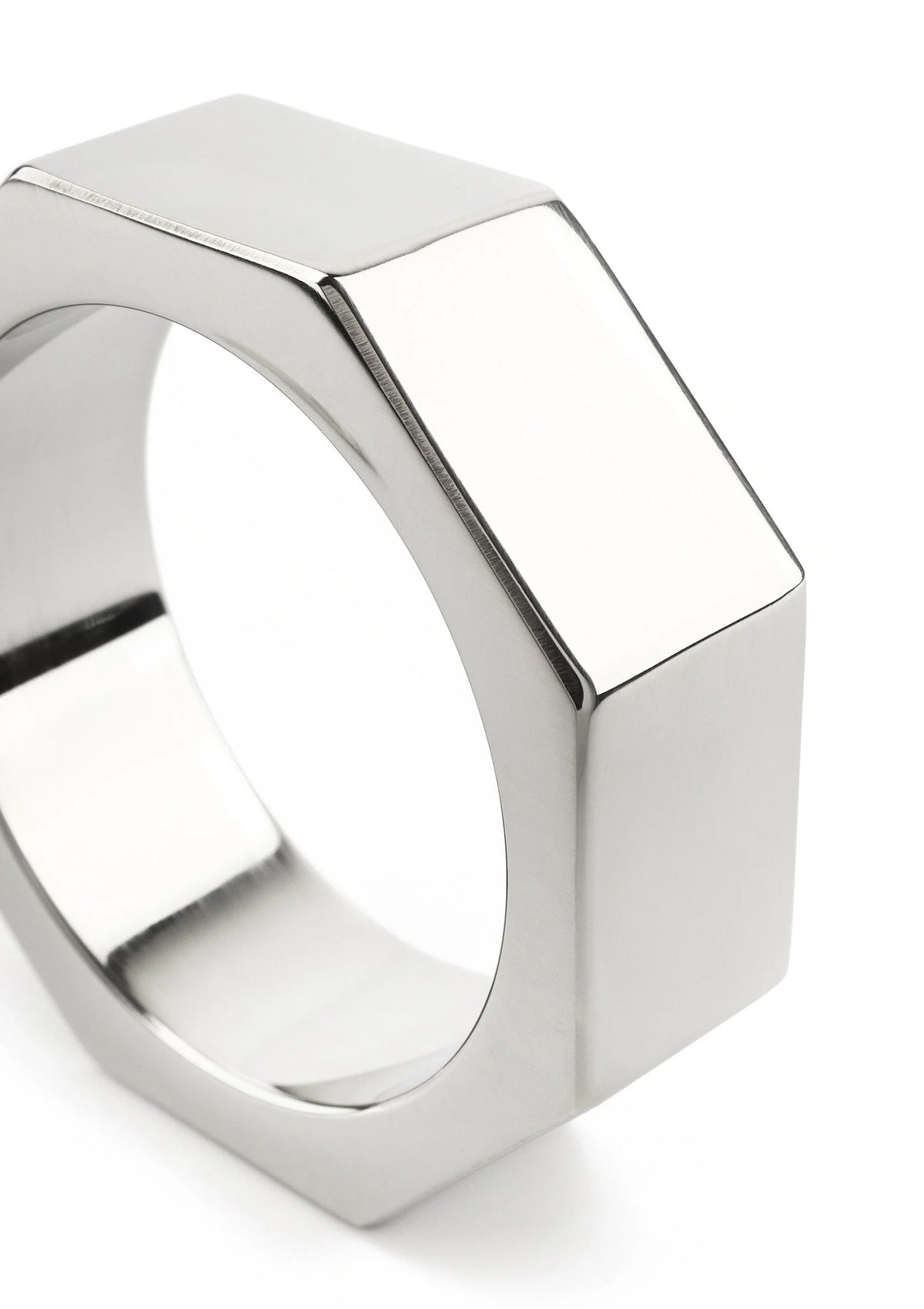 Bestel: Nut C - Ring 40mm by Mr. Steel - bij Happytoys: de erotische sex webshop | liever Happy dan Easy ⭐⭐⭐⭐⭐