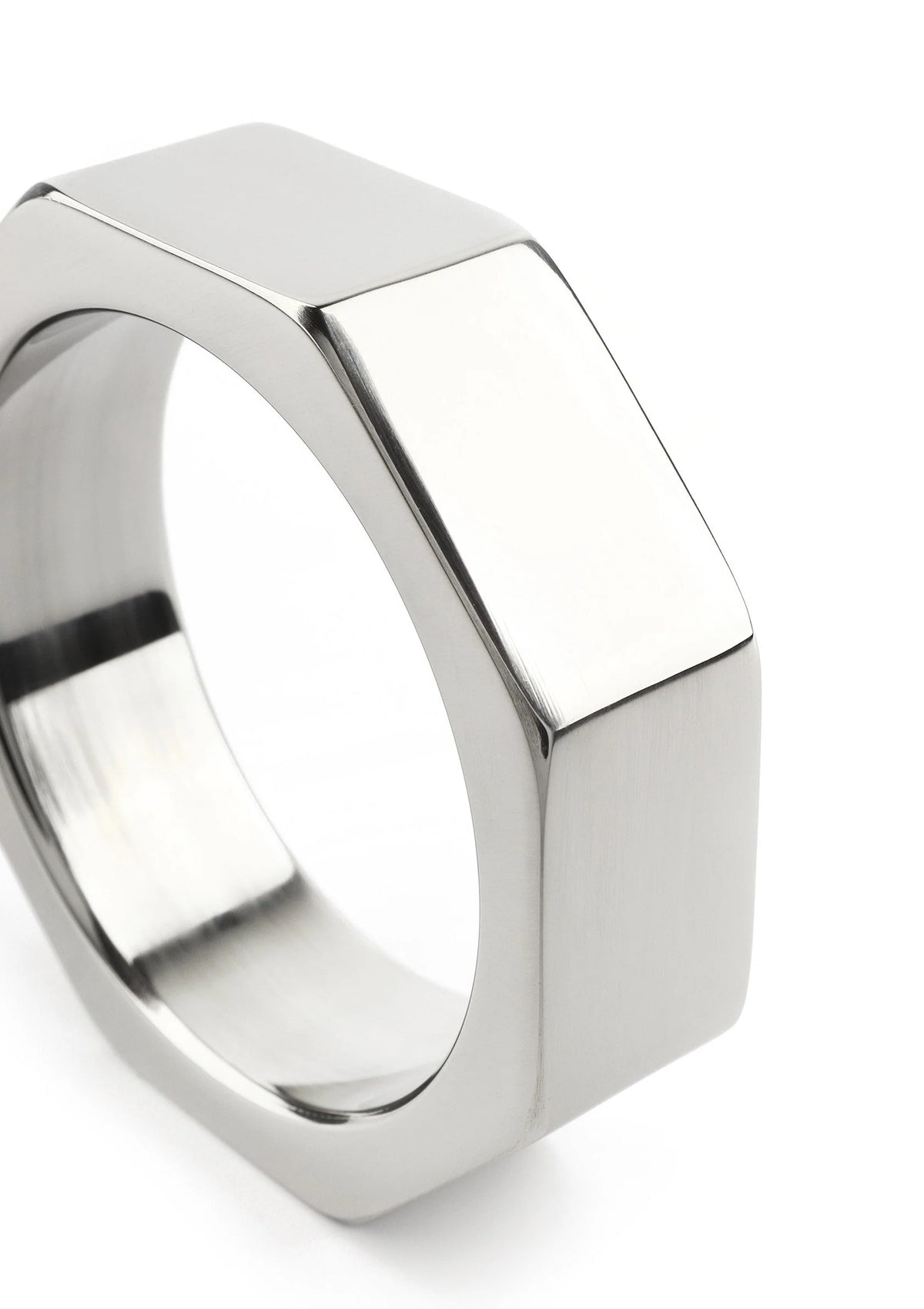 Bestel: Nut C - Ring 45mm by Mr. Steel - bij Happytoys: de erotische sex webshop | liever Happy dan Easy ⭐⭐⭐⭐⭐