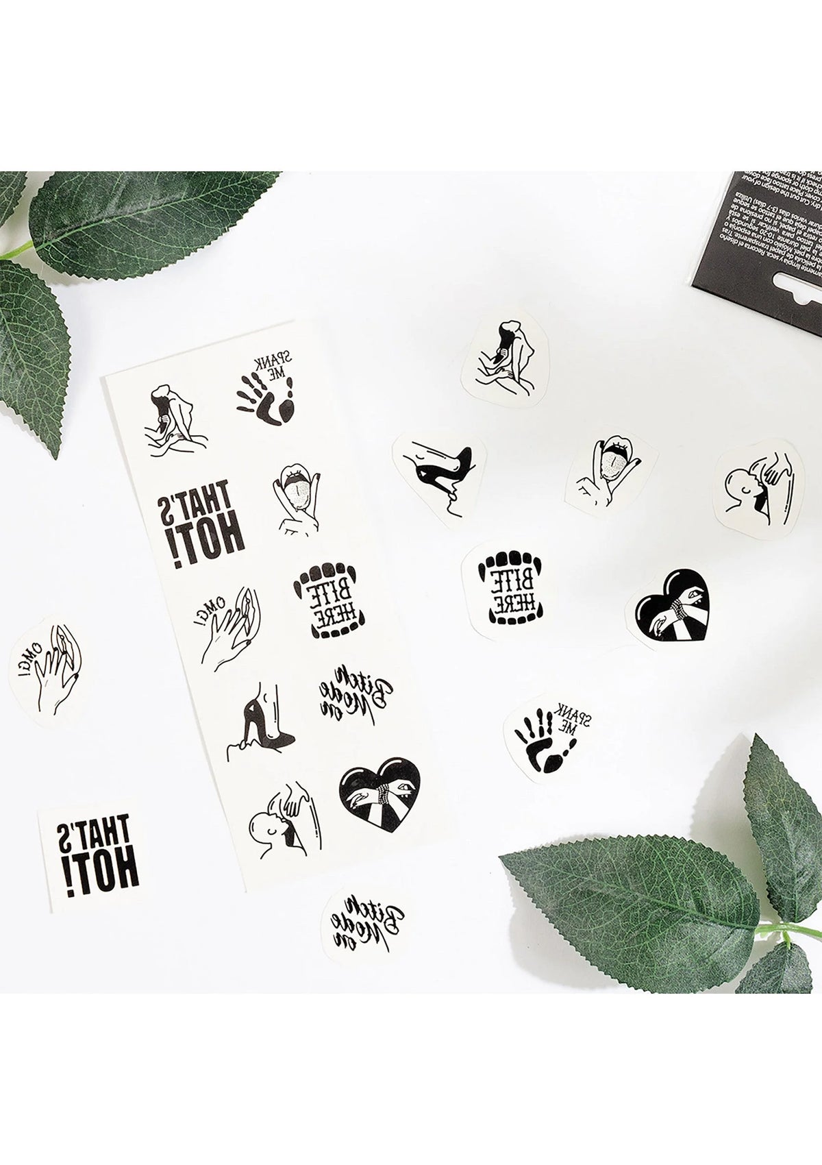 Bestel: Kinky Chic Temporary Tattoo by Secret Play - bij Happytoys: de erotische sex webshop | liever Happy dan Easy ⭐⭐⭐⭐⭐