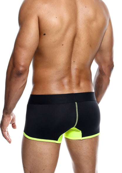 Bestel: MaleBasics Neon Trunk - bij Happytoys.nl, happytoys.be, Happytoys.ae: erotische sex webshop | liever Happy dan Easy ⭐⭐⭐⭐⭐