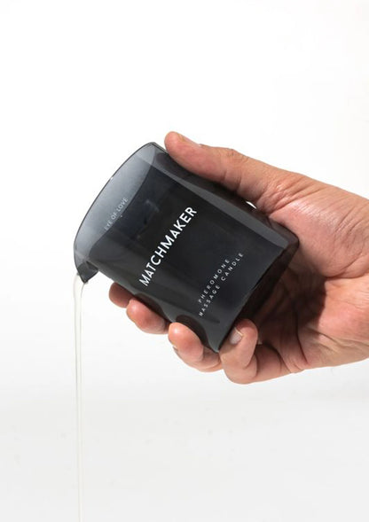 Bestel: Pheromone Massage Candle Black Diamond - bij Happytoys.nl, happytoys.be, Happytoys.ae: erotische sex webshop | liever Happy dan Easy ⭐⭐⭐⭐⭐