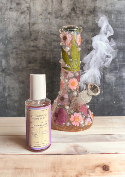 Bestel: Room Phero Attract Him 150 ml - bij Happytoys.nl, happytoys.be, Happytoys.ae: erotische sex webshop | liever Happy dan Easy ⭐⭐⭐⭐⭐