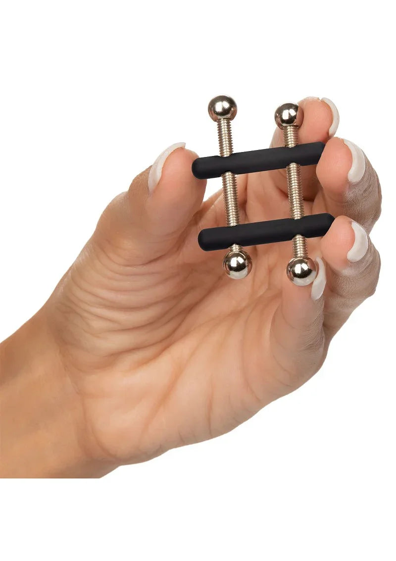 ♀ CalExotics Nipple Grips Power Grip Crossbar Nipple Vices - Happytoys Sexshop: online sex shop for Feeling Happy & Easy 😊 - Discreet geleverd