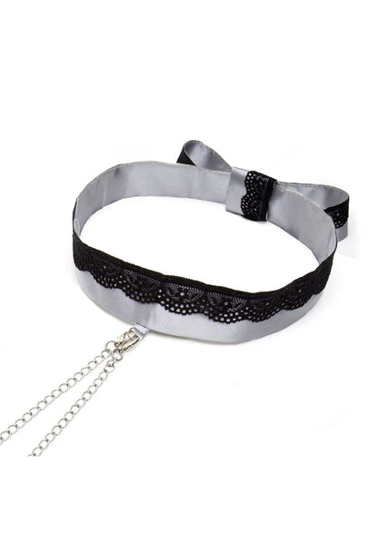 Play Nice Satin & Lace Collar & Nipple Clamps by Fifty Shades of Grey - Happytoys Sexshop: Toys for Feeling Happy & Easy 😊 - Discreet geleverd