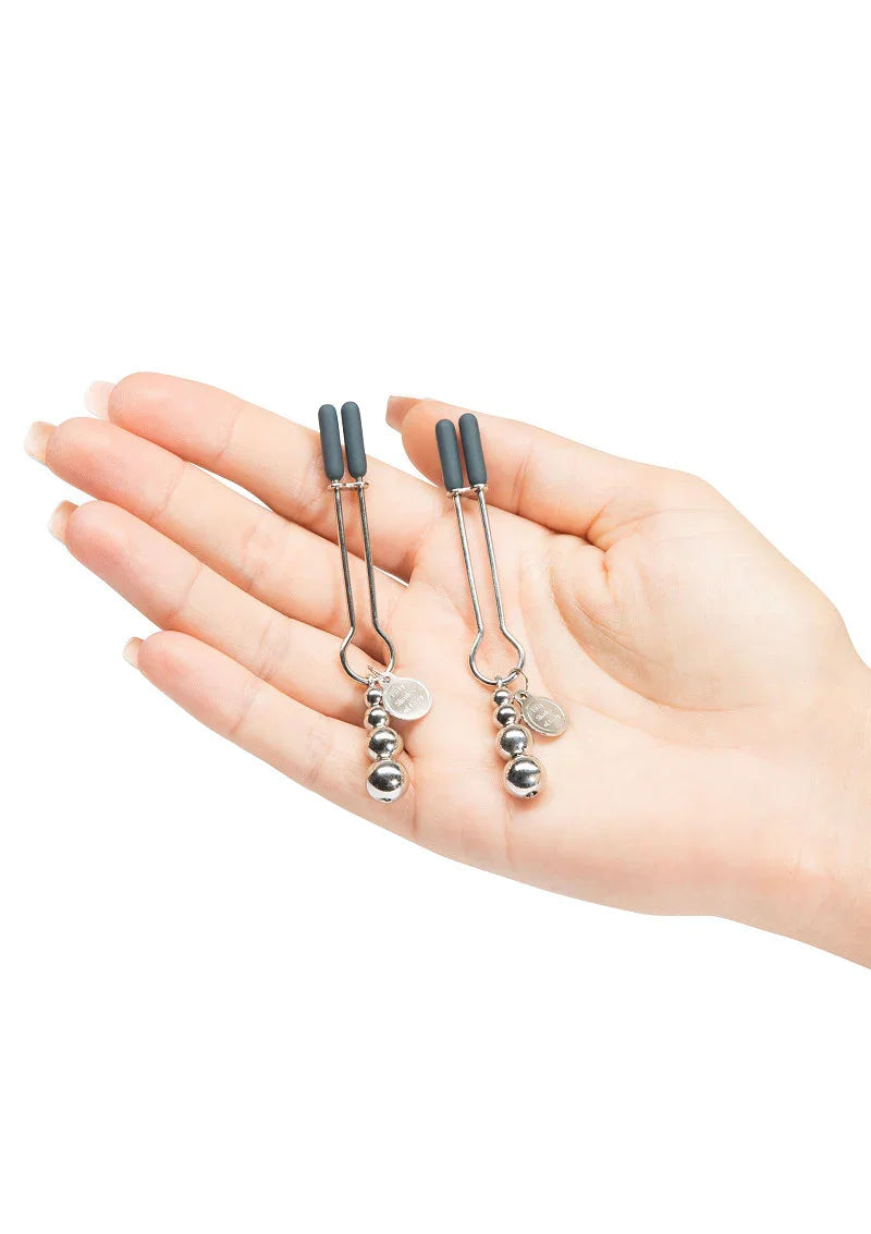 The Pinch Adjustable Nipple Clamps by Fifty Shades of Grey - Happytoys Sexshop: online sex shop for Feeling Happy & Easy 😊 - Discreet geleverd