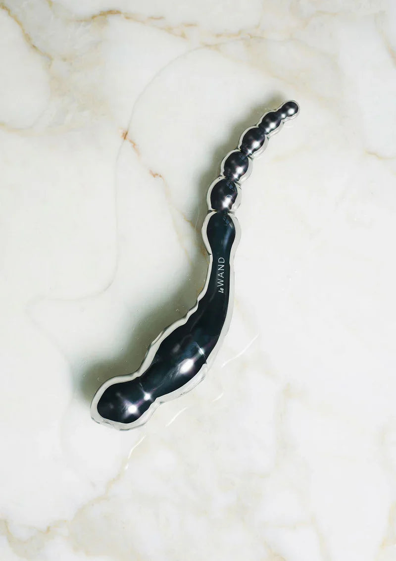 ♂ Le Wand Chrome Swerve - Happytoys Sexshop: Toys for Feeling Happy & Easy 😊 - Discreet geleverd