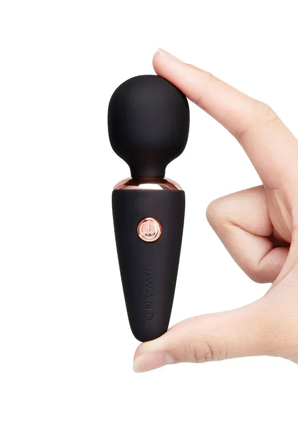 Bestel: Le Wand Mini Micro Wand by LeWand - bij Happytoys.nl, happytoys.be, Happytoys.ae: erotische sex webshop | liever Happy dan Easy ⭐⭐⭐⭐⭐