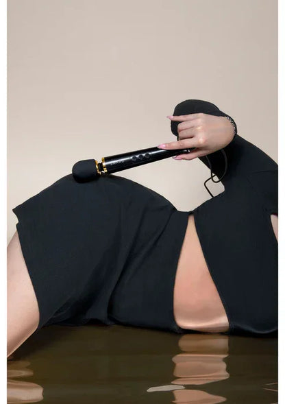 Le Wand Petit Plugin Massager by LeWand