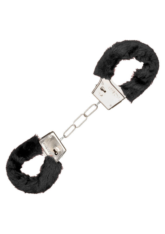 Bestel: Playful Furry Cuffs by CalExotics - bij Happytoys: de erotische sex webshop | liever Happy dan Easy ⭐⭐⭐⭐⭐
