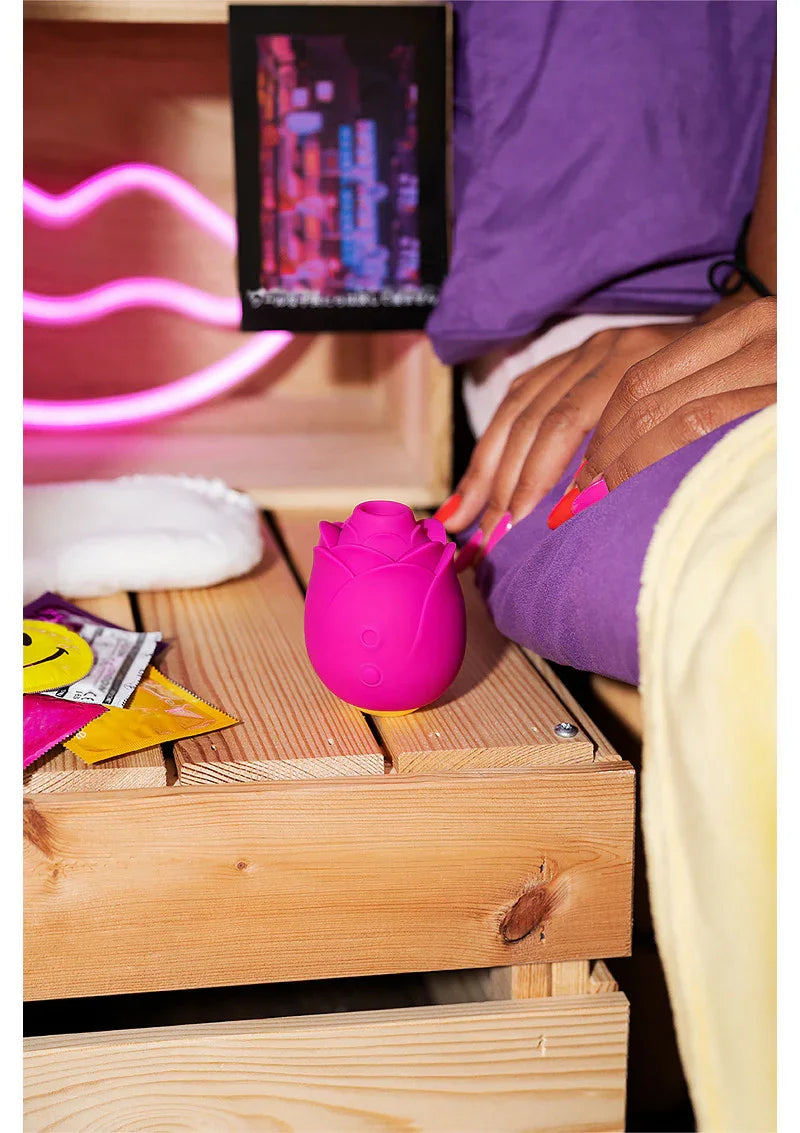 Rose airpressure by Romp - Happytoys Sexshop: Toys for Feeling Happy & Easy 😊 - Discreet geleverd